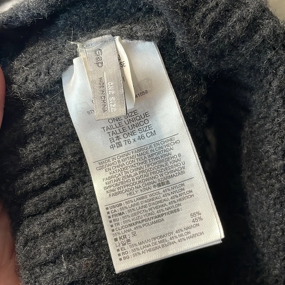 Gap Heavy Knit Infinity Scarf